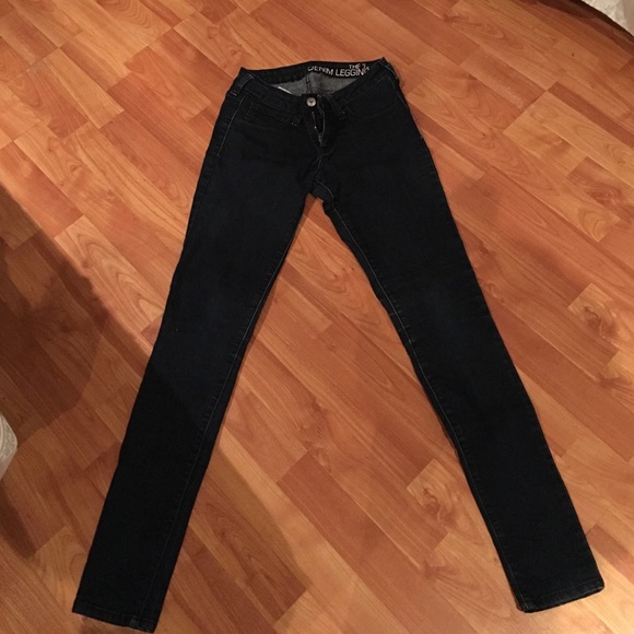 Bull Head Jeggings. Size 5