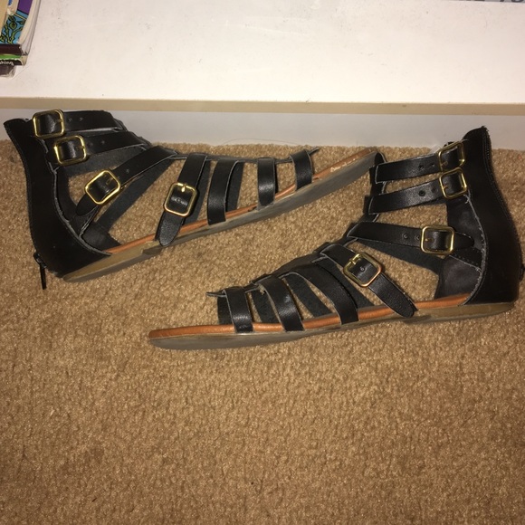 Sandals - Picture 2 of 2