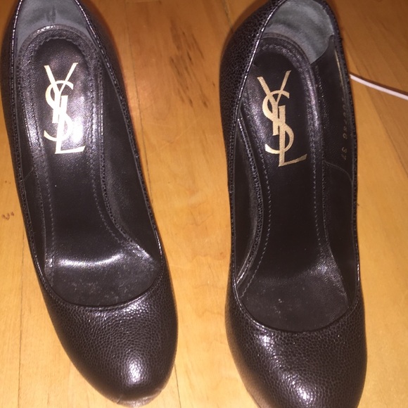 Black leather YSL heels - Picture 2 of 3