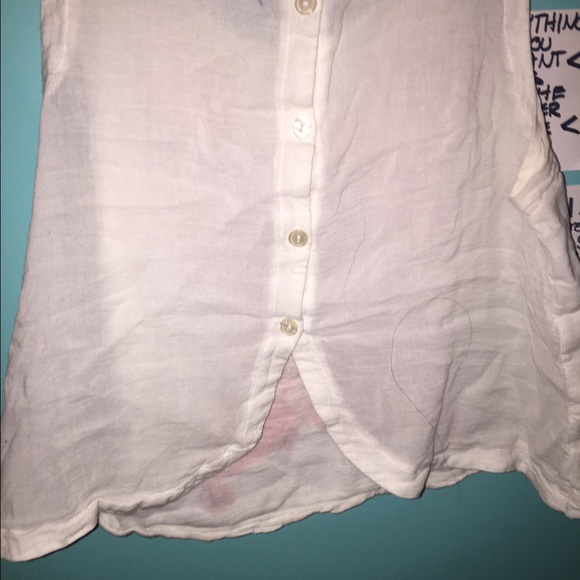 Beautiful top - Picture 2 of 2