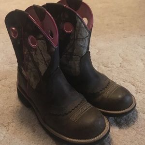Ariat cowgirl boots