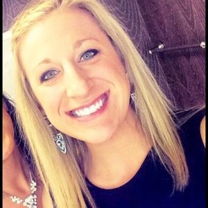 Meet your Posher, Alexandra