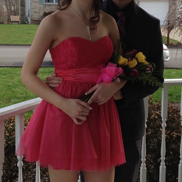 Size 5 poofy & sparkly homecoming/prom dress - Picture 3 of 4