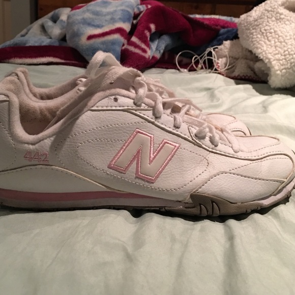 New balance shoes