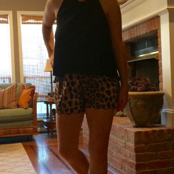 Leopard shorts - Picture 3 of 4