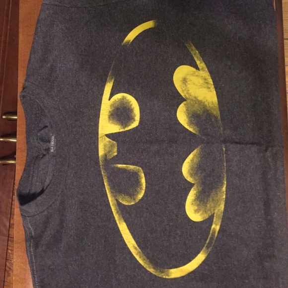 Shirt🌻 - Picture 2 of 3