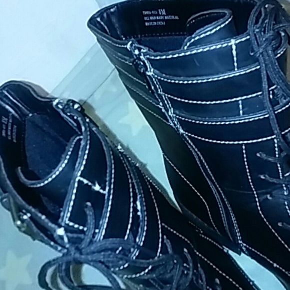 Cl by laundry Shoes - CL By Laundry Combat boots