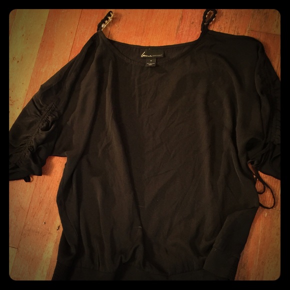 Cold shoulder black shirt