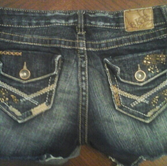 BKE Shorts - Picture 3 of 3