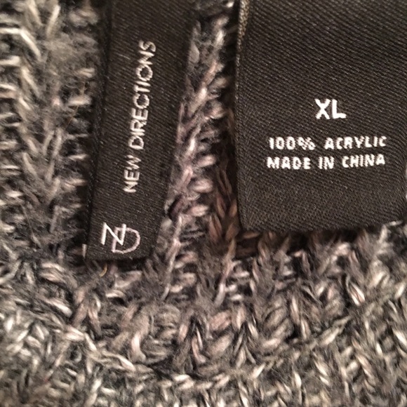 Sweater - Picture 2 of 4