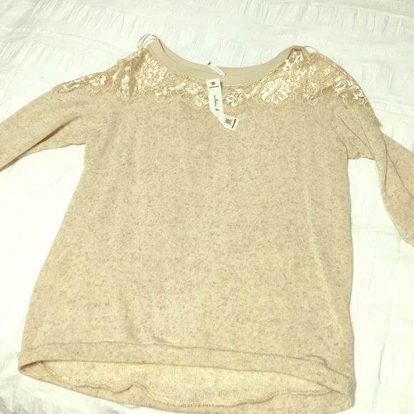 Willow & Clay sweater NWT