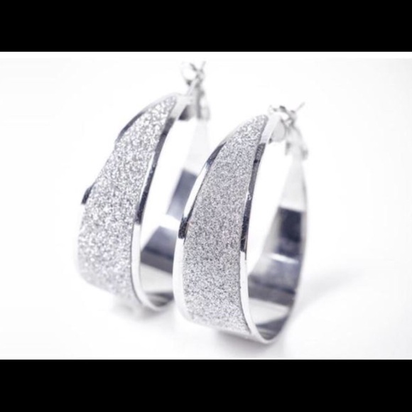 Jewelry - 💖FINALPRICE💖SwarovskiElementsCrystalHoopEarrings