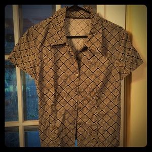 Fitted short sleeve Celtic knot blouse