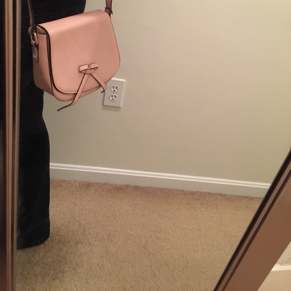 New Blush Pink Crossbody bag with bow! - Picture 2 of 4