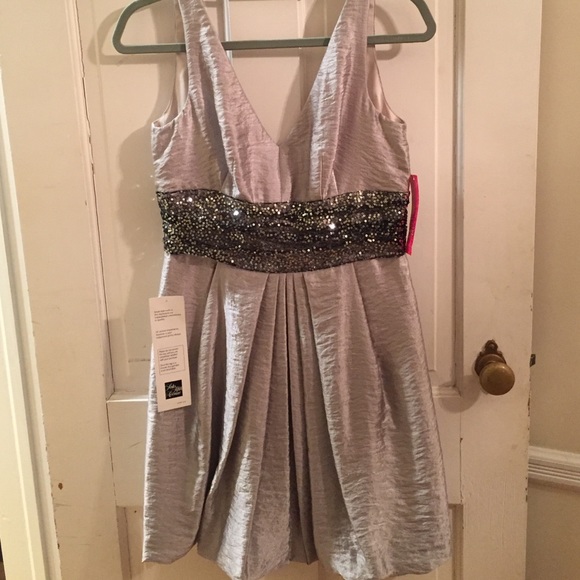 Lined silver cocktail dress - Picture 1 of 4