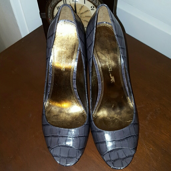Grey Enzo Angiolini Peep toe Heels