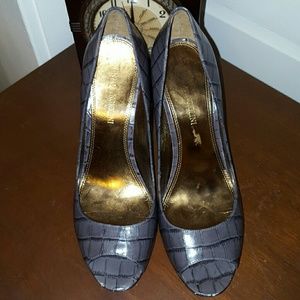 Grey Enzo Angiolini Peep toe Heels