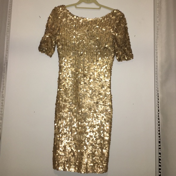 Life of the Party! Stunning gold sequined dress