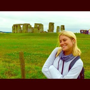 Hi! Flexible with offers!✌🏼️