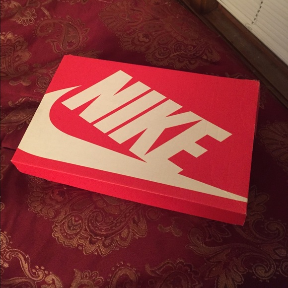 Nike Roshe Runs - Picture 3 of 3