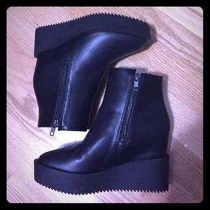 H&M Chunky Black Platform Boots
