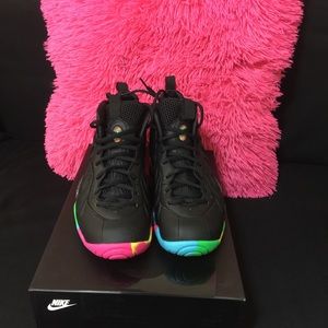 Foamposite fruity pebbles size 7 Y