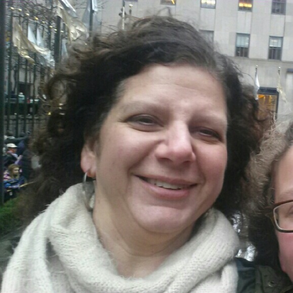 Meet your Posher, Carrie - Picture 1 of 1