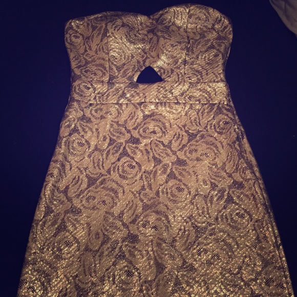 Windsor dress .
