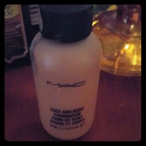 Mac face and body c7