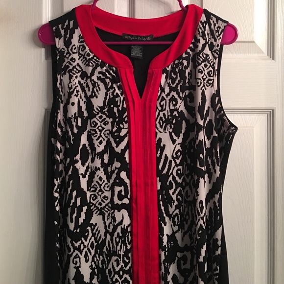 Sleeveless stretchy top