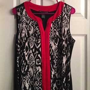 Sleeveless stretchy top