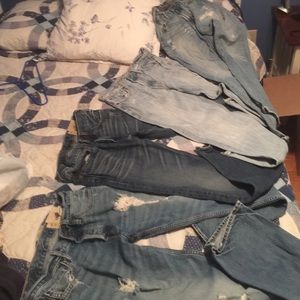 4 pairs of jeans