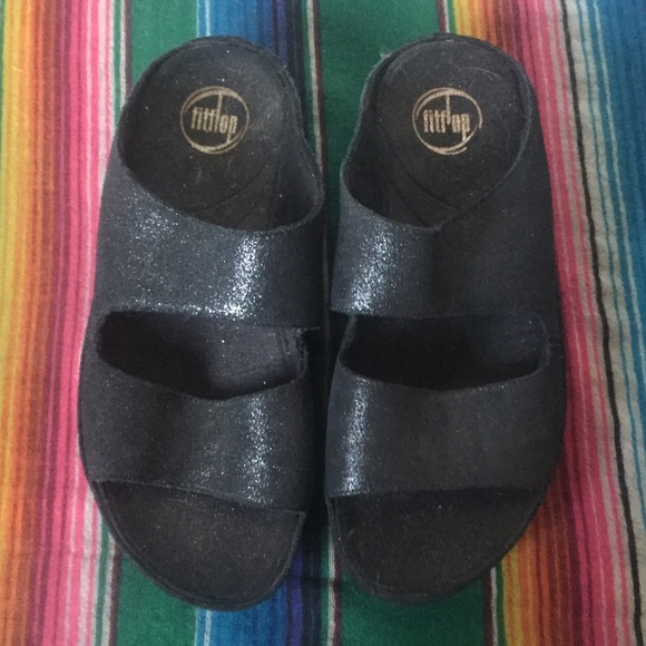 SOLD ON MERC- *FitFlop 'Lolla Crackle' Sandal* - Picture 3 of 4