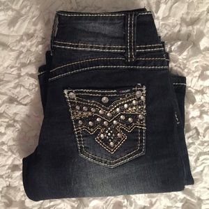 NWOT Angels Bootcut jeans size 5, 31L.