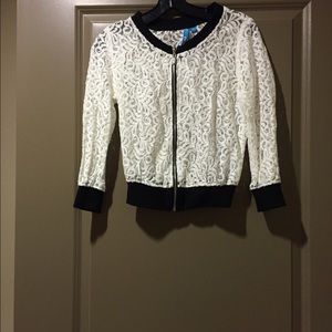 Floral white see through 3/4 sleeve jacket