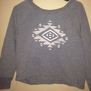 Aztec Print Cropped Gray Top