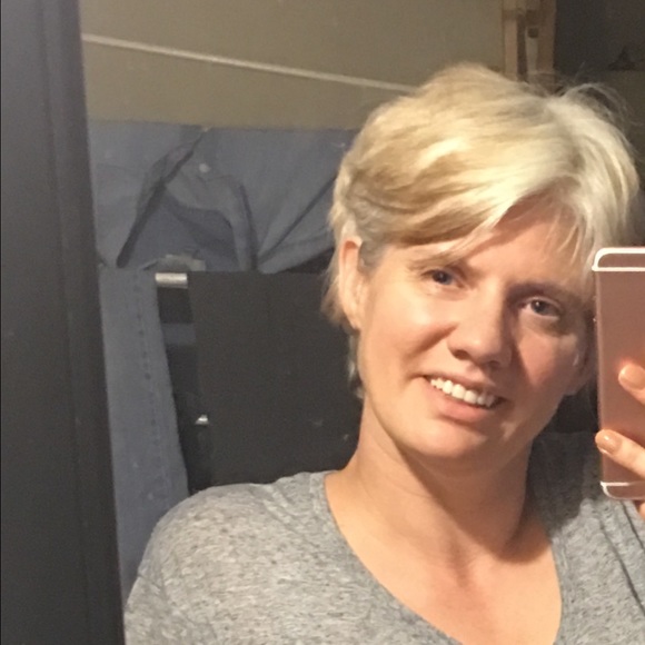 Meet your Posher, Kimberly - Picture 4 of 4