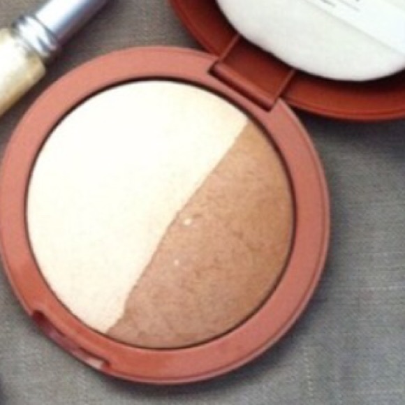 Laura geller duo powder