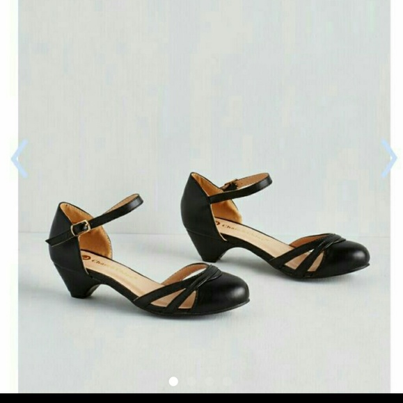 ModCloth Shoes - Fashion school Sweetheart Heel Modcloth 9