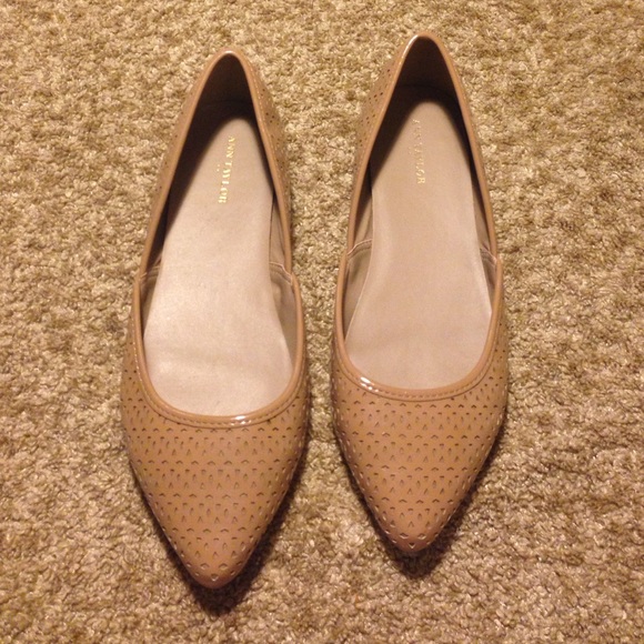 Ann Taylor Nude Flats