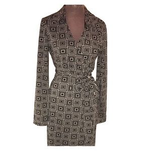 Wrap dress! 💥NEW LOW PRICE🤑💥 down from $25