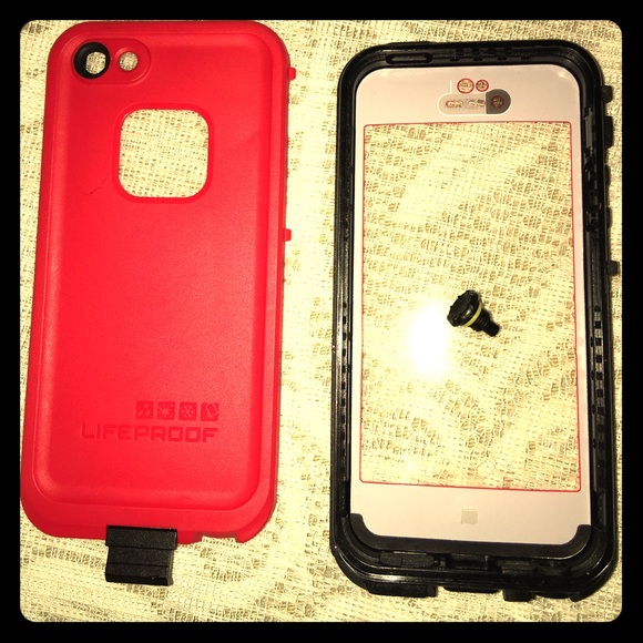 iPhone 5 life proof case