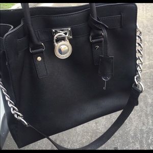 Michael Kors blk great size