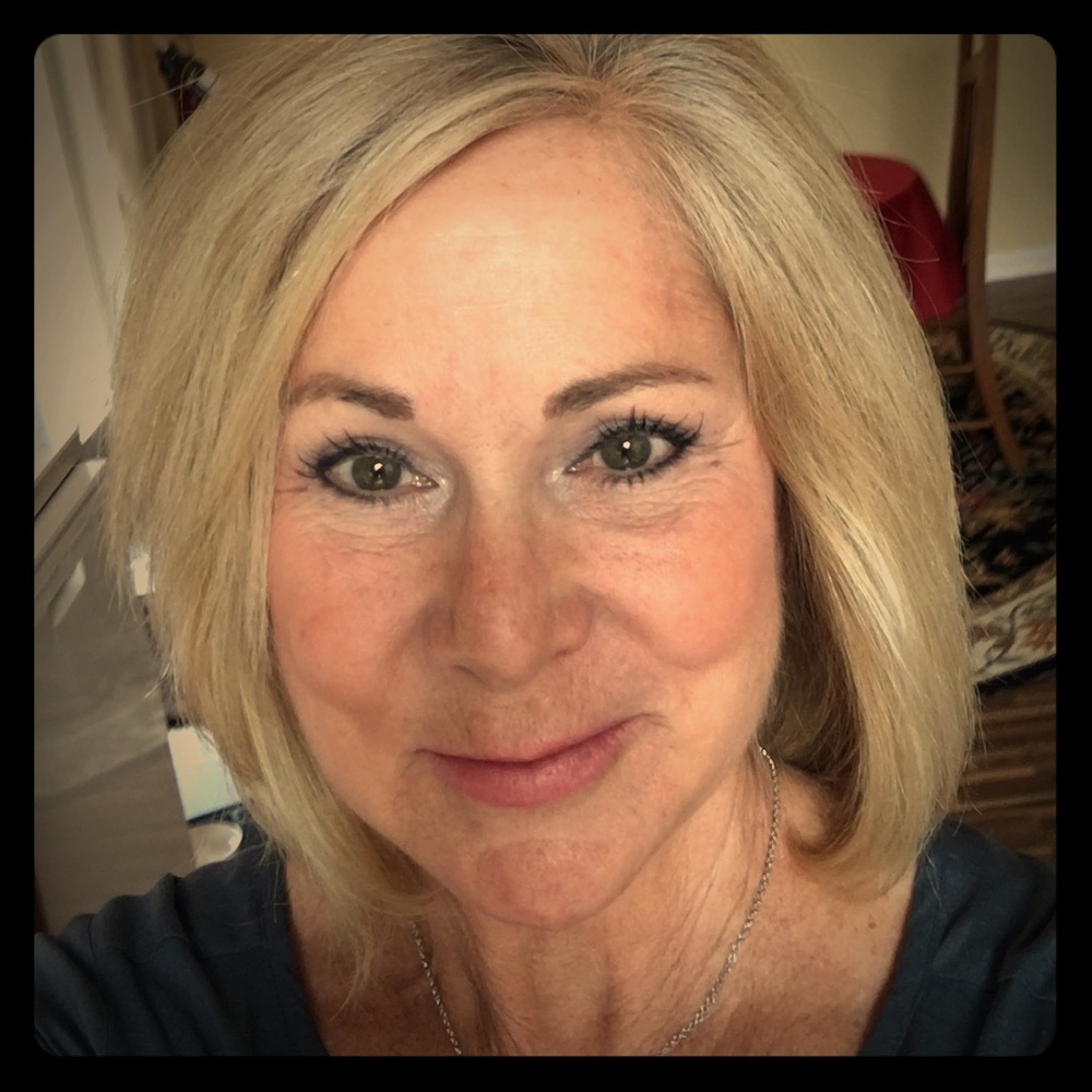 Meet your Posher, Carol