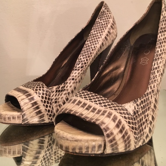 ALDO EXOTIC SNAKE PEEP TOE PUMPS 5" size 39 - Picture 3 of 4