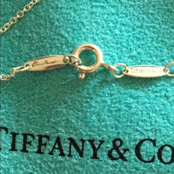 Tiffany & Co. Elsa Peretti teardrop necklace - Picture 3 of 3