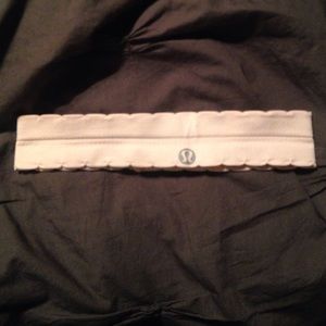 Light pink lululemon headband