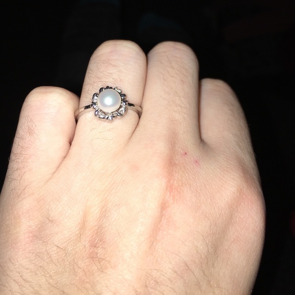 Pearl ring
