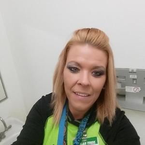 Meet your Posher, Shawna