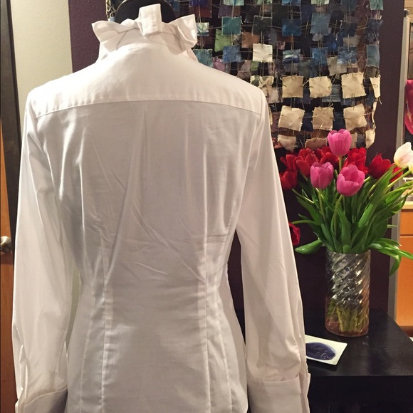 NWOT white blouse - Picture 3 of 3